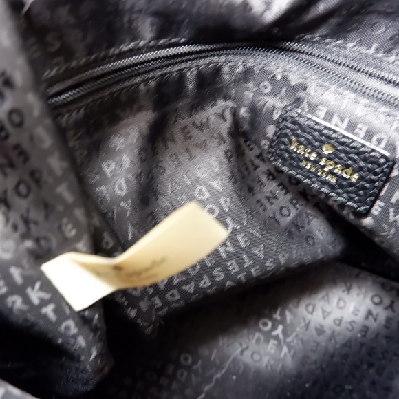 KATE SPADE PEBBLED BLACK LEATHER BAG WITH TASSEL♠️ - Picture 9 of 12